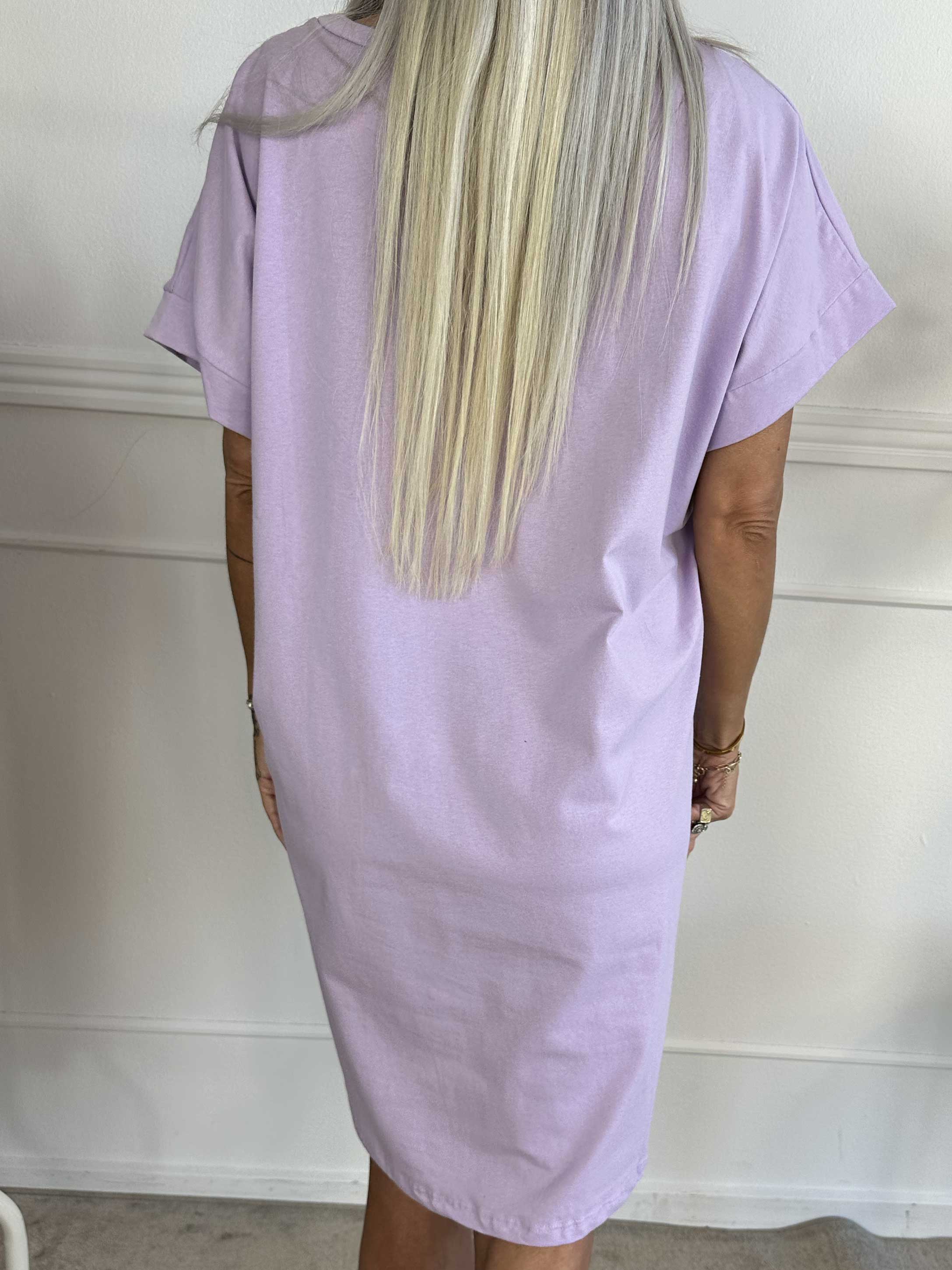 Pernille - T-shirtklänning i bomull med tryck